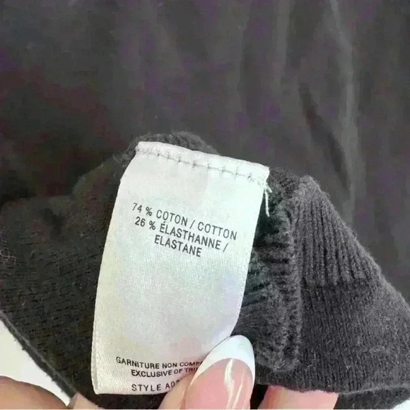 Jacob  V-Neck Sweater - Picture 4 of 6